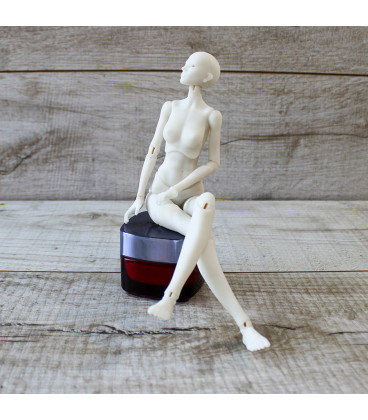 Шарнірна лялька BJD