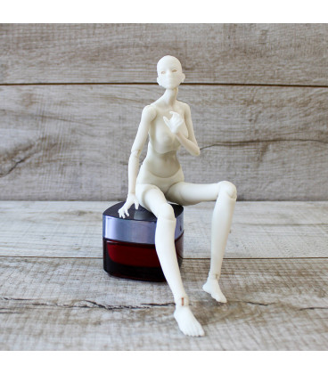 Шарнірна лялька BJD