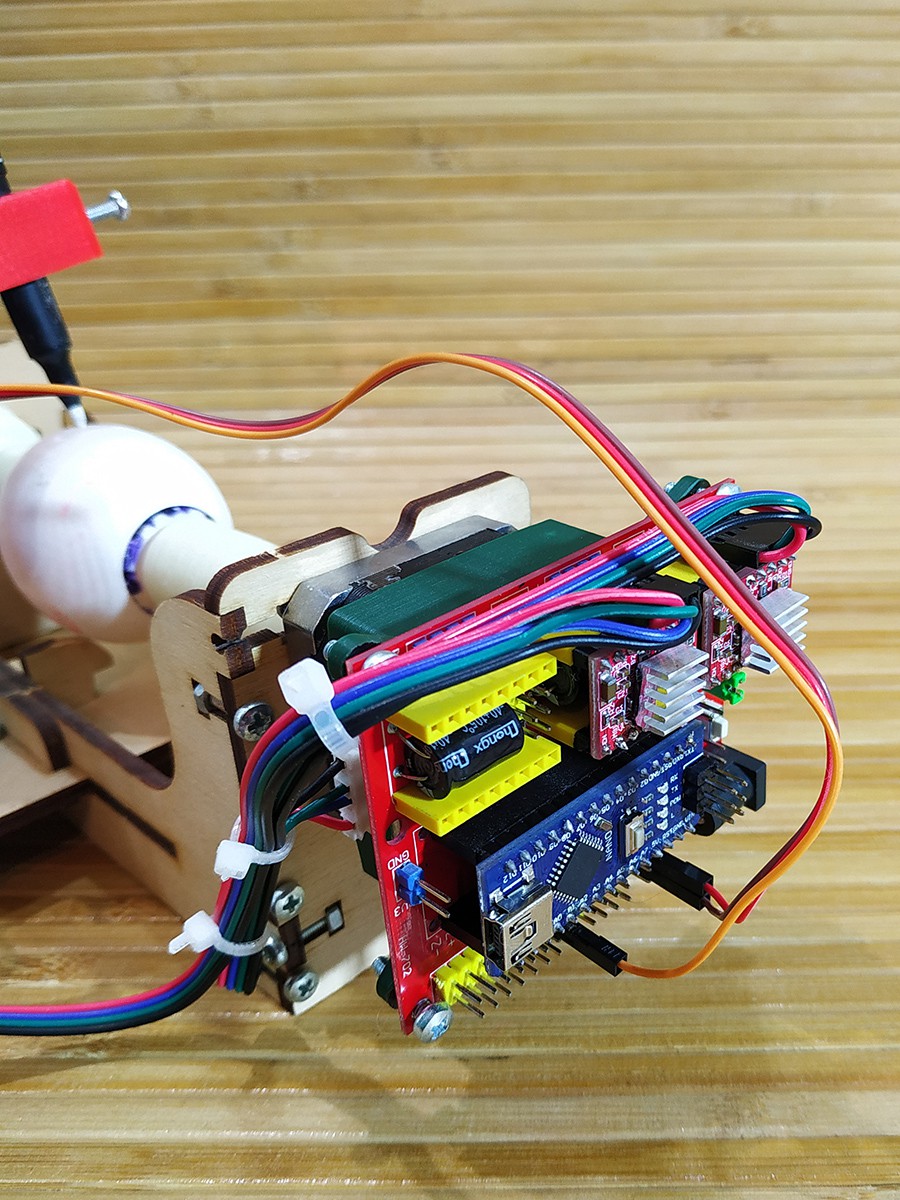 Машина для малювання Eggbot